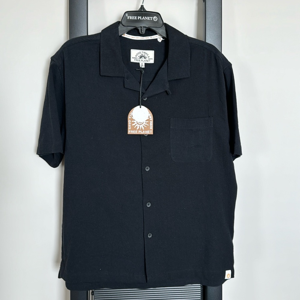 Free Planet Black button up shirt